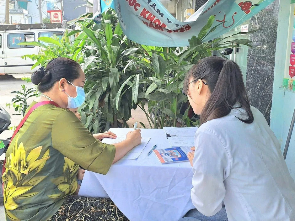Gỡ vướng chi trả thu nhập cho lao động - Bài 2: Người lao động mòn mỏi chờ đợi giải quyết Gỡ vướng chi trả thu nhập cho lao động - Bài 2: Người lao động mòn mỏi chờ đợi giải quyết
