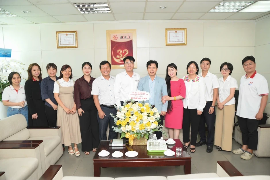 GS-TS Đỗ Văn Đại: "Tôi là một nhà nghiên cứu khoa học" GS-TS Đỗ Văn Đại: "Tôi là một nhà nghiên cứu khoa học"