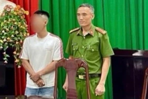Gửi clip nhạy cảm để quấy phá vì biết người yêu cũ mới lấy chồng Gửi clip nhạy cảm để quấy phá vì biết người yêu cũ mới lấy chồng