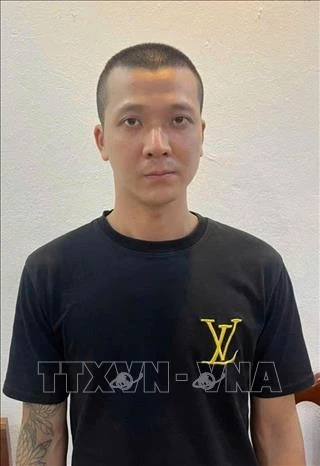 Hà Nội: Bắt giữ đối tượng dùng dao đe dọa người tại bến xe buýt