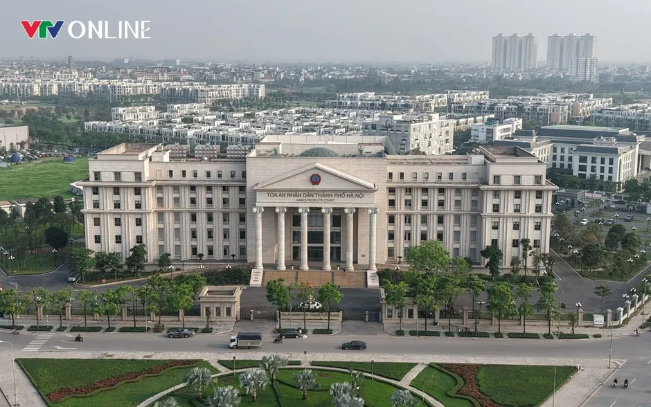 Hà Nội: Cựu Phó Chủ tịch phường dùng ma túy cùng 2 nhân viên nữ Hà Nội: Cựu Phó Chủ tịch phường dùng ma túy cùng 2 nhân viên nữ