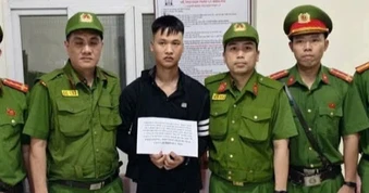 Hà Nội: Nam thanh niên cướp tiệm vàng trên phố Vọng