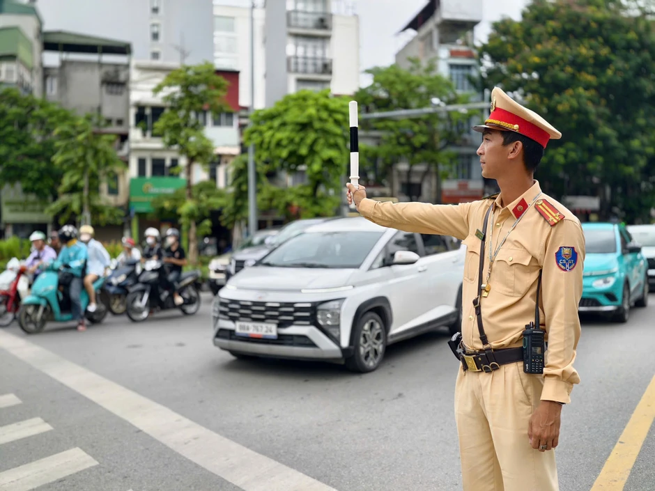 Hà Nội tạm cấm, hạn chế phương tiện một số tuyến đường ngày 11/7