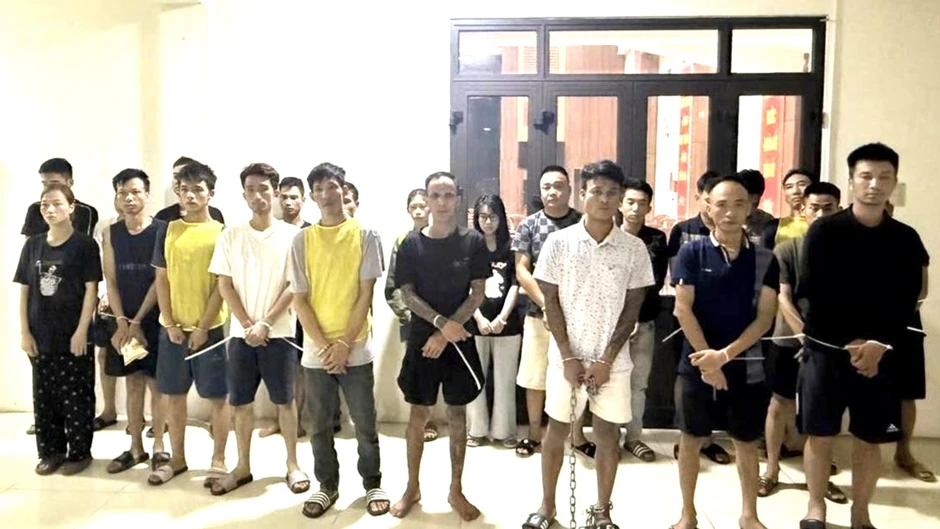 Hà Nội triệt phá loạt vụ ma túy, bắt 11 đối tượng Hà Nội triệt phá loạt vụ ma túy, bắt 11 đối tượng