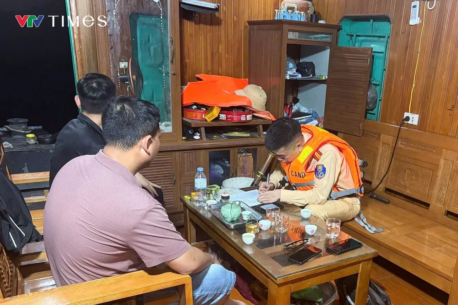 Hà Nội: Xử phạt 86 triệu đồng đối với 2 bến vật liệu xây dựng không phép hoạt động trong đêm Hà Nội: Xử phạt 86 triệu đồng đối với 2 bến vật liệu xây dựng không phép hoạt động trong đêm