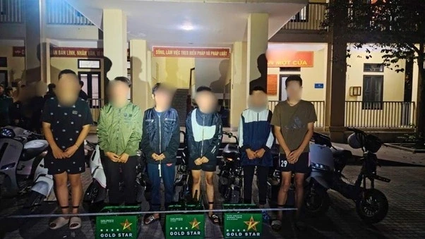 Hà Tĩnh ngăn chặn nhóm thanh, thiếu niên tụ tập, gây mất an ninh trật tự Hà Tĩnh ngăn chặn nhóm thanh, thiếu niên tụ tập, gây mất an ninh trật tự