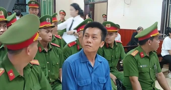 Hai bị cáo cướp ngân hàng tại Gia Lai đã có mặt tại tòa