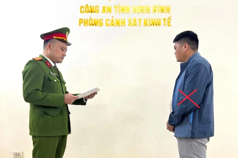 Hai giám đốc ở Ninh Bình bị khởi tố vì trốn thuế Hai giám đốc ở Ninh Bình bị khởi tố vì trốn thuế