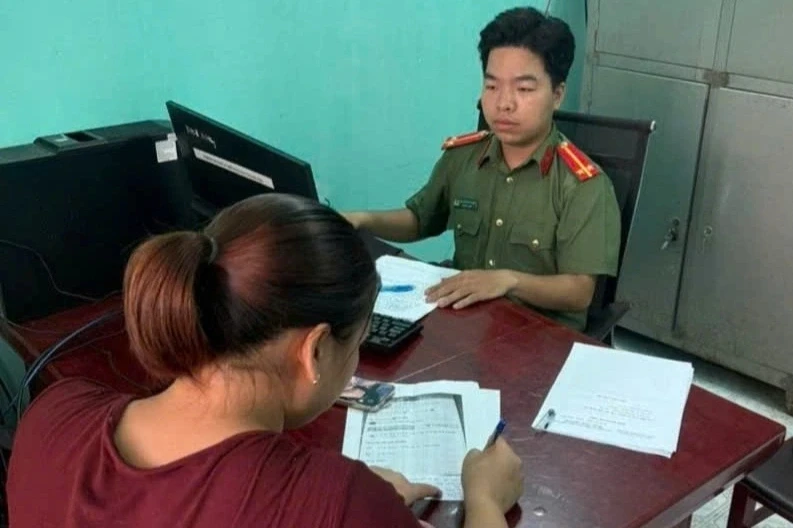 Hai người phụ nữ đăng tải, bình luận sai sự thật trên mạng Hai người phụ nữ đăng tải, bình luận sai sự thật trên mạng
