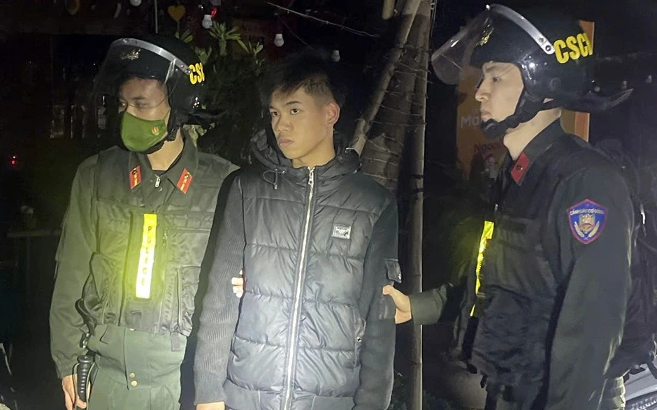 Hải Phòng: Ngăn chặn nhóm tuổi teen mang vỏ chai bia hỗn chiến Hải Phòng: Ngăn chặn nhóm tuổi teen mang vỏ chai bia hỗn chiến