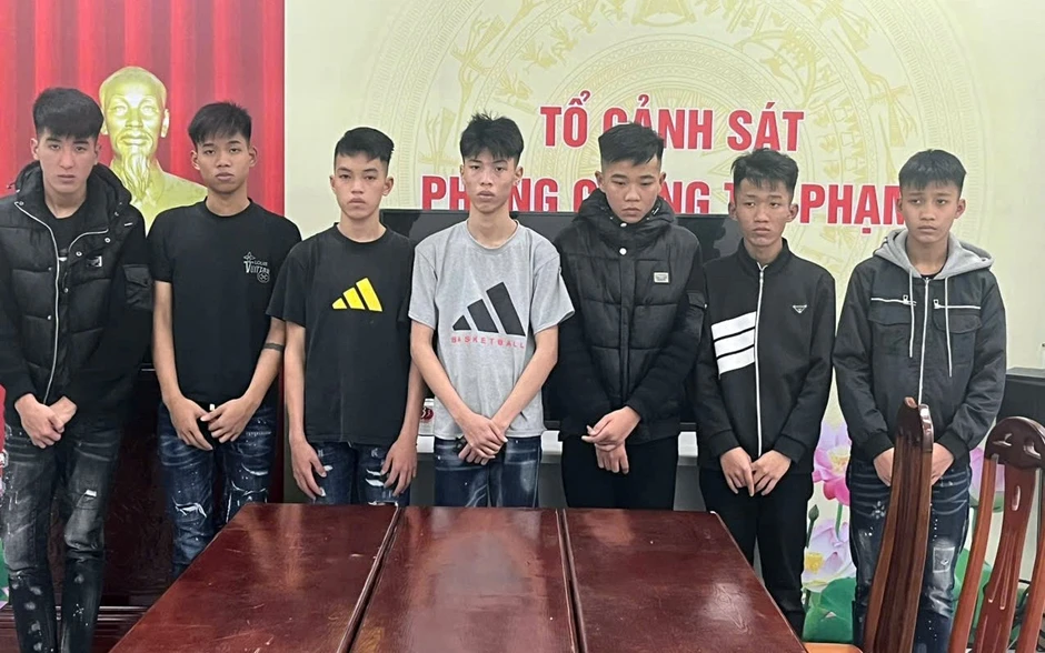 Hải Phòng: Ngăn chặn nhóm tuổi teen mang vỏ chai bia hỗn chiến Hải Phòng: Ngăn chặn nhóm tuổi teen mang vỏ chai bia hỗn chiến