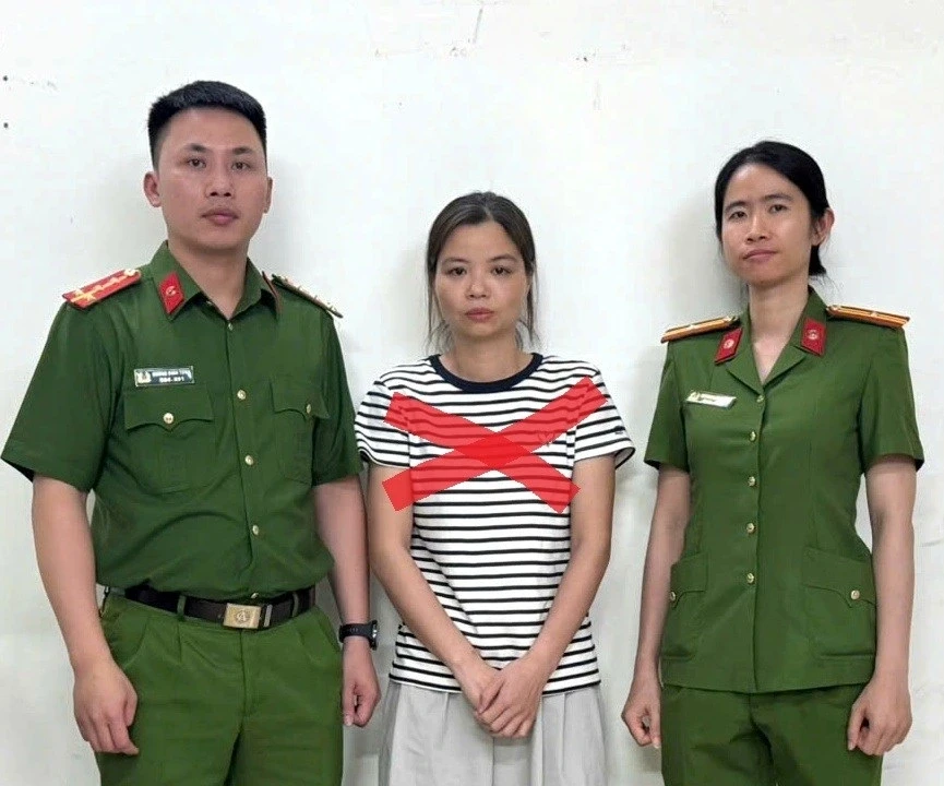 Hải Phòng: Tạm giữ hình sự đối tượng lừa đảo chiếm đoạt gần 180 tỷ đồng Hải Phòng: Tạm giữ hình sự đối tượng lừa đảo chiếm đoạt gần 180 tỷ đồng