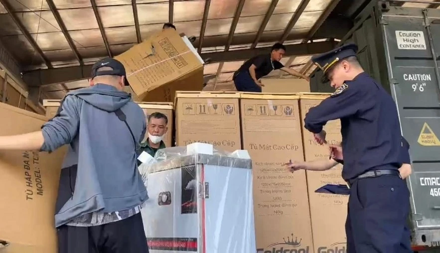 Hải quan đôn đốc triển khai các nghị định về xử phạt vi phạm hành chính