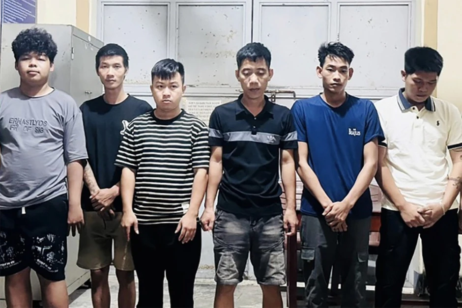 Hàng nghìn lượt giao dịch bán ma túy 'cỏ' cho công nhân, học sinh Hàng nghìn lượt giao dịch bán ma túy 'cỏ' cho công nhân, học sinh