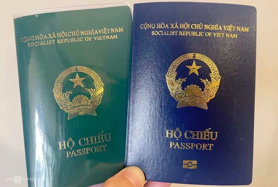 Hộ chiếu trên VNeID không thay thế bản cứng khi xuất nhập cảnh Hộ chiếu trên VNeID không thay thế bản cứng khi xuất nhập cảnh