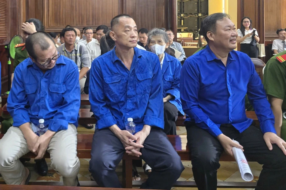 Hoãn phiên tòa xét xử Chủ tịch Tập đoàn Hưng Thịnh Hoãn phiên tòa xét xử Chủ tịch Tập đoàn Hưng Thịnh