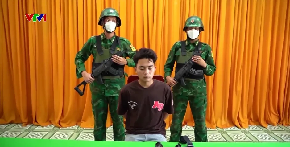 Hơn 2,2kg vàng bị phát hiện trong đường dây buôn lậu xuyên biên giới Hơn 2,2kg vàng bị phát hiện trong đường dây buôn lậu xuyên biên giới