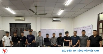 Hơn 32.000 người mắc bẫy nhóm lừa đảo livestream cắt đá tìm ngọc