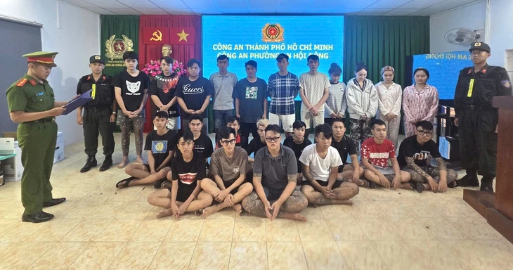 Hỗn chiến vì mâu thuẫn trên TikTok, 23 người bị khởi tố Hỗn chiến vì mâu thuẫn trên TikTok, 23 người bị khởi tố
