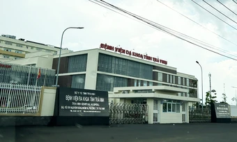 Hộp bánh trong bệnh viện nổ, một người bị thương
