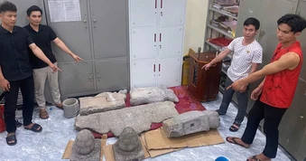 Hưng Yên: Bắt nhóm thanh niên trộm cắp cổ vật ở chùa Nôm