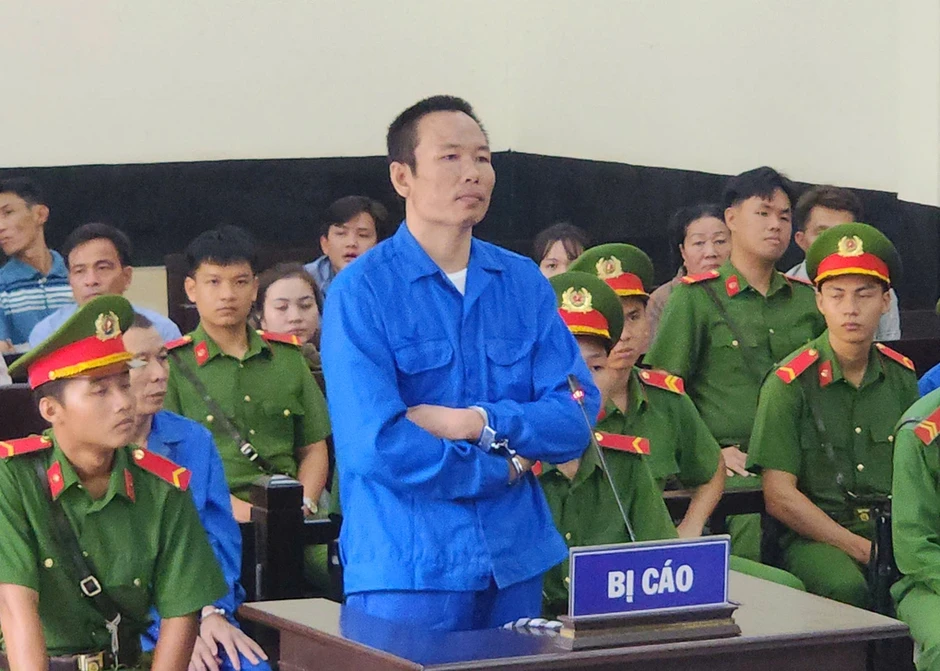 Kẻ dùng dao truy sát cả nhà bạn gái lĩnh án tử hình Kẻ dùng dao truy sát cả nhà bạn gái lĩnh án tử hình