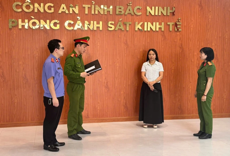 Kế toán Trung tâm giáo dục nghề nghiệp Phương Nam lập khống chứng từ để chiếm đoạt tiền của Nhà nước Kế toán Trung tâm giáo dục nghề nghiệp Phương Nam lập khống chứng từ để chiếm đoạt tiền của Nhà nước