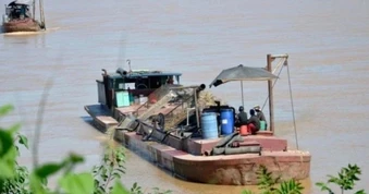 Khai thác cát vượt mốc giới, giám đốc doanh nghiệp lĩnh 6 năm tù