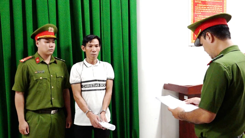 Khánh Hòa: Bắt hai đối tượng cát tặc liên quan cán bộ Công an xã hy sinh Khánh Hòa: Bắt hai đối tượng cát tặc liên quan cán bộ Công an xã hy sinh