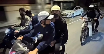 Khoe lái xe lạng lách lên mạng, nhóm thanh thiếu niên bị cảnh sát 'hốt gọn'