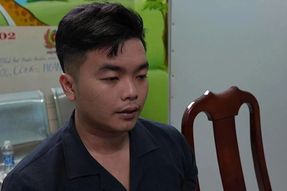 Khoe nhiều vàng và tiền trên mạng, người đàn ông bị sát hại Khoe nhiều vàng và tiền trên mạng, người đàn ông bị sát hại