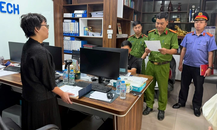 Khởi tố 10 người sửa kết quả phân tích quan trắc môi trường