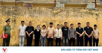 Khởi tố 11 bị can cho đối tượng tại Campuchia thuê tài khoản ngân hàng để đánh bạc