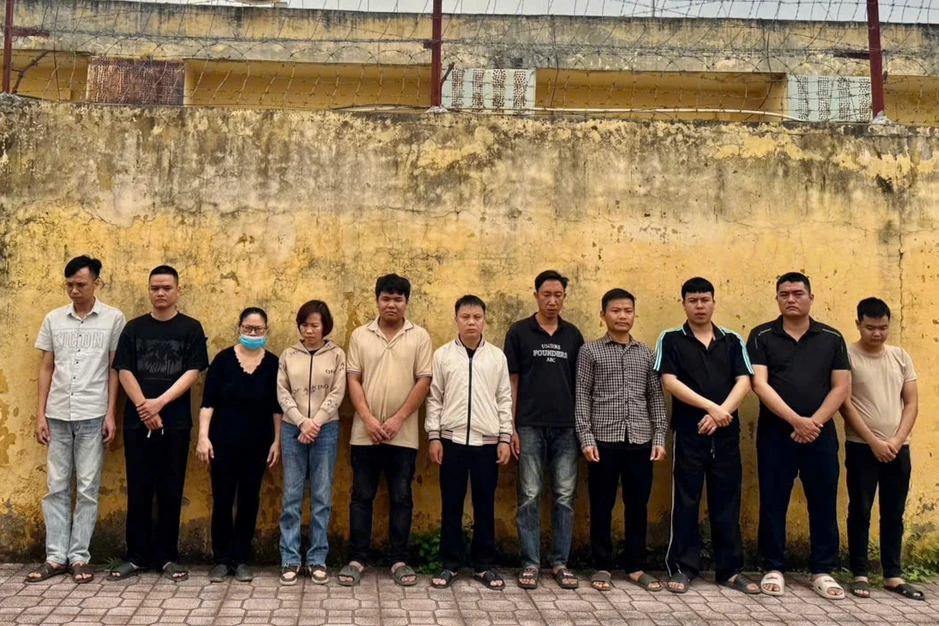 Khởi tố 11 bị can liên quan trang cá cược trực tuyến “QQ88” Khởi tố 11 bị can liên quan trang cá cược trực tuyến “QQ88”