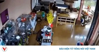 Khởi tố 12 học sinh lao vào quán cà phê tấn công 1 người tử vong