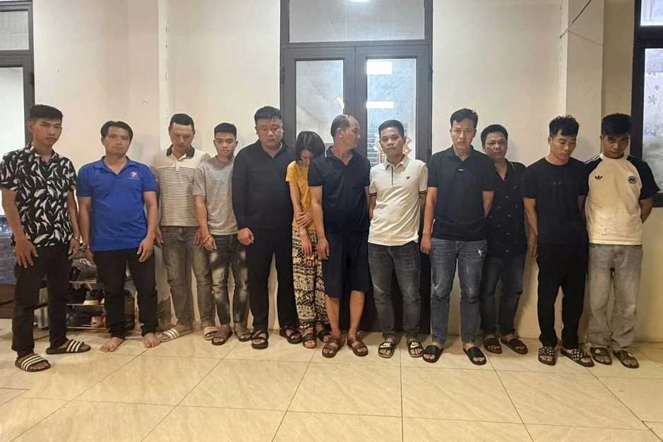 Khởi tố 15 người đánh bạc qua mạng ở Hưng Yên Khởi tố 15 người đánh bạc qua mạng ở Hưng Yên