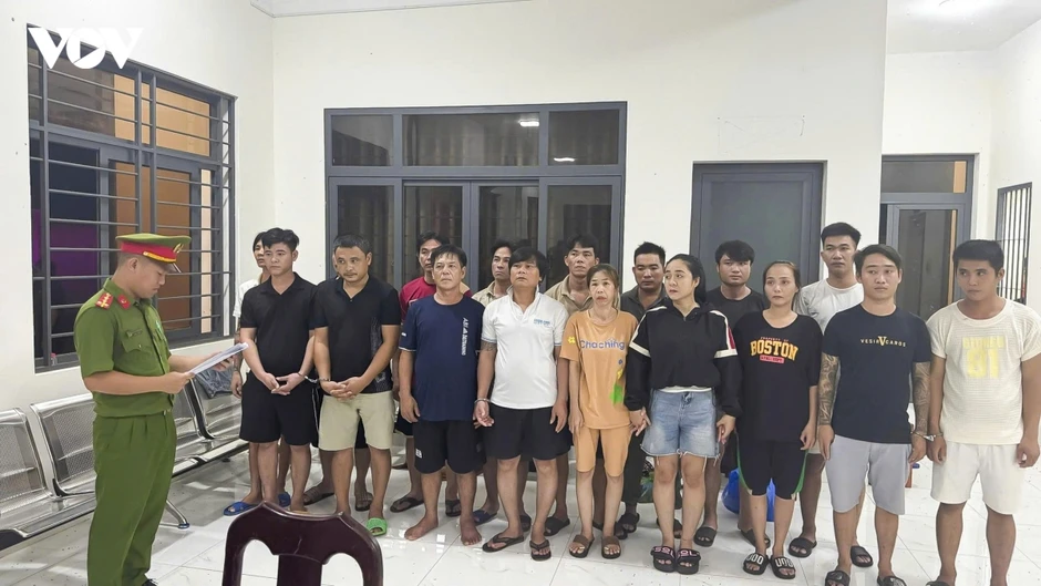 Khởi tố 17 bị can trong đường dây ma túy liên tỉnh Khởi tố 17 bị can trong đường dây ma túy liên tỉnh