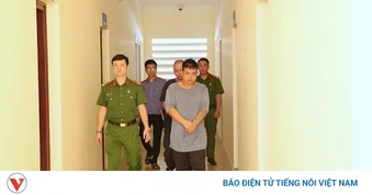 Khởi tố 2 đối tượng giả danh phóng viên để tống tiền
