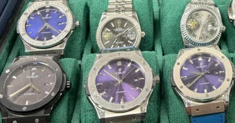 Khởi tố 2 vợ chồng buôn đồng hồ Rolex, túi Hermès giả ở TPHCM