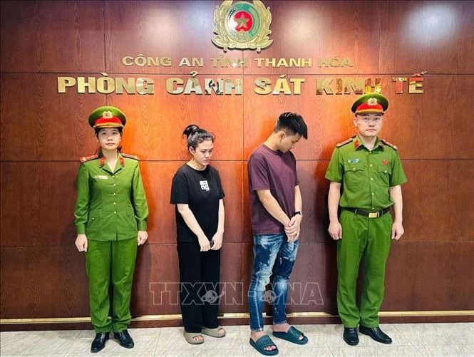 Khởi tố 2 vụ án buôn bán hàng giả mạo nhãn hiệu nhiều thương hiệu nổi tiếng Khởi tố 2 vụ án buôn bán hàng giả mạo nhãn hiệu nhiều thương hiệu nổi tiếng