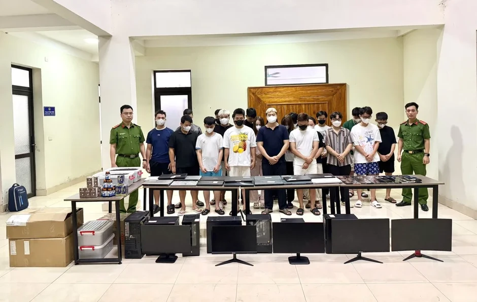 Khởi tố 21 bị can về tội lừa dối khách hàng, bán sản phẩm Đông y “Xương khớp bà Sáu”