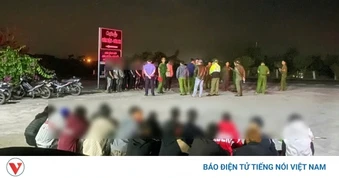 Khởi tố 22 thanh thiếu niên mang bom xăng, dao, rựa đi giải quyết mâu thuẫn