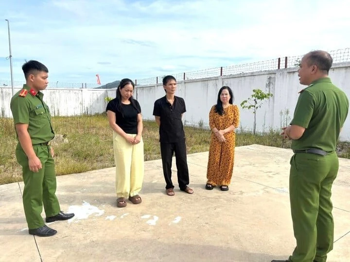 Khởi tố 3 đối tượng cho vay lãi nặng hơn 82 tỷ đồng Khởi tố 3 đối tượng cho vay lãi nặng hơn 82 tỷ đồng
