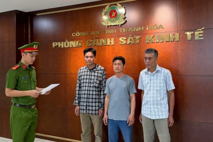 Khởi tố 3 đối tượng thu mua lợn nhiễm dịch tả châu Phi về giết mổ Khởi tố 3 đối tượng thu mua lợn nhiễm dịch tả châu Phi về giết mổ