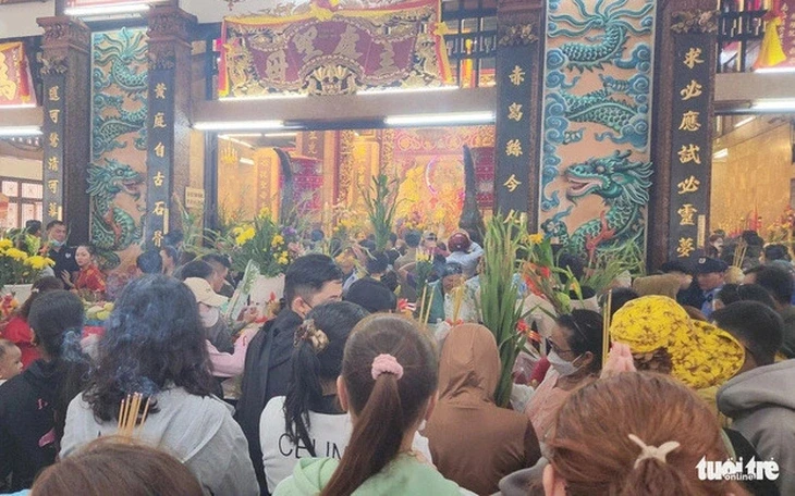 Khởi tố 3 người 'bỏ túi' hàng tỉ đồng tiền công đức của đền Kỳ Cùng ở Lạng Sơn