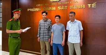 Khởi tố 3 người đàn ông mua bán heo dịch