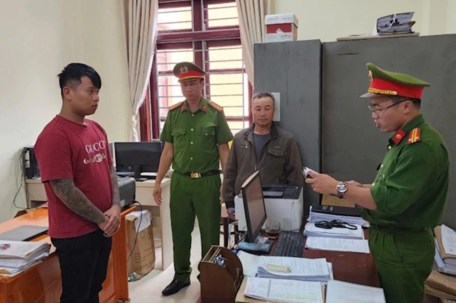 Khởi tố 3 người trong đường dây rửa tiền hơn 2.000 tỷ đồng Khởi tố 3 người trong đường dây rửa tiền hơn 2.000 tỷ đồng