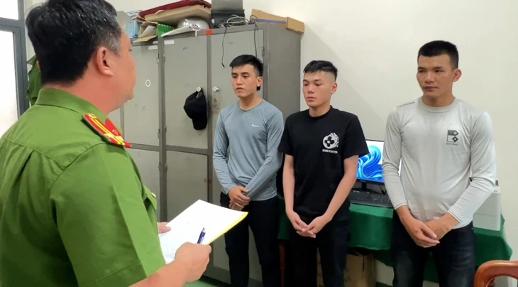 Khởi tố 3 thanh niên trong vụ án mạng tại quán bar Mợ Chảnh Khởi tố 3 thanh niên trong vụ án mạng tại quán bar Mợ Chảnh