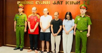 Khởi tố 4 bị can buôn lậu xe điện ba bánh số lượng lớn