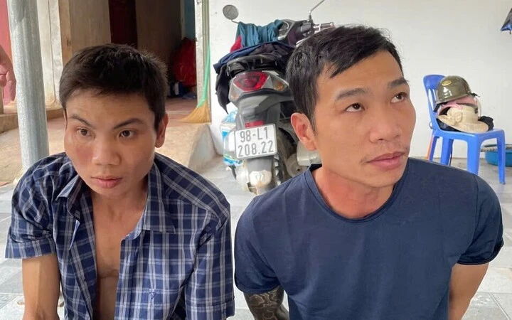 Khởi tố 4 kẻ chuyên trộm chó, chém người hòng tẩu thoát ở Hưng Yên Khởi tố 4 kẻ chuyên trộm chó, chém người hòng tẩu thoát ở Hưng Yên